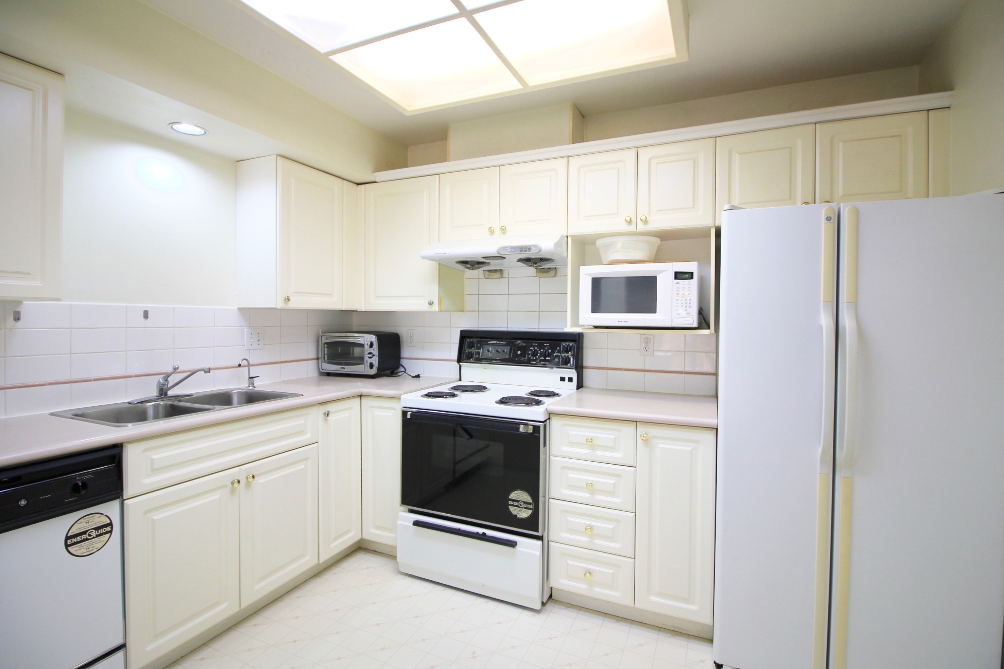 26 7175 17th Avenue, Burnaby 4
