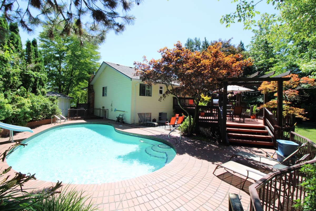 3211 Ingleside Court, Burnaby 9