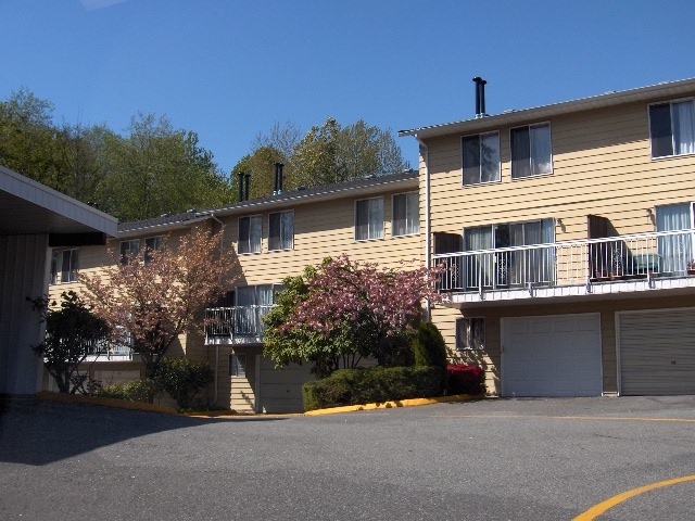 Creekside Manor