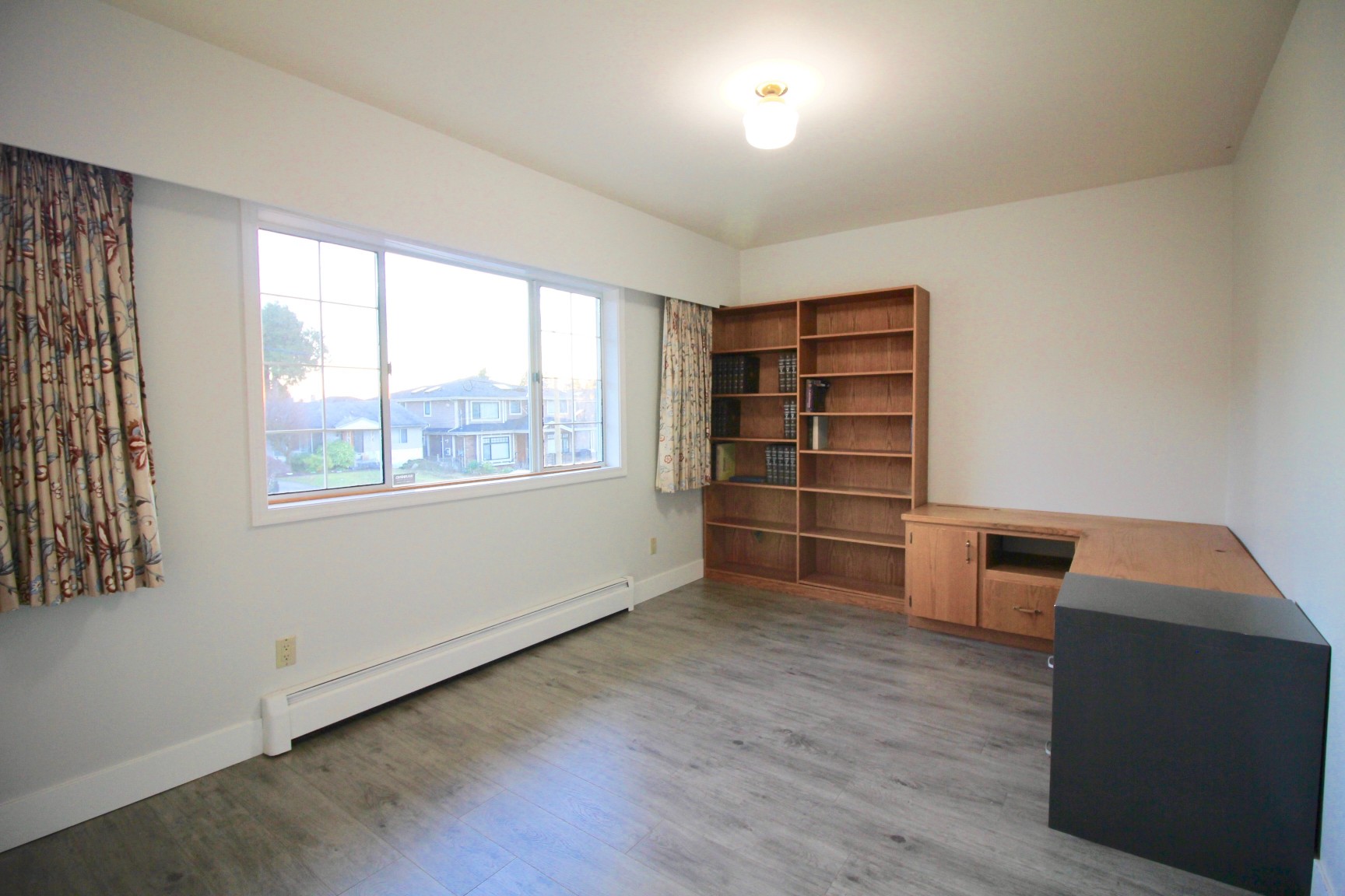 7257 PANDORA STREET, BURNABY 16