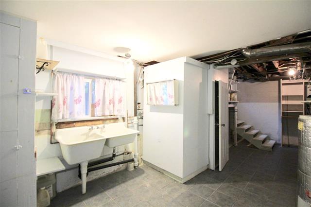 204 N Ellesmere Avenue, Burnaby North, Capitol Hill BN 15