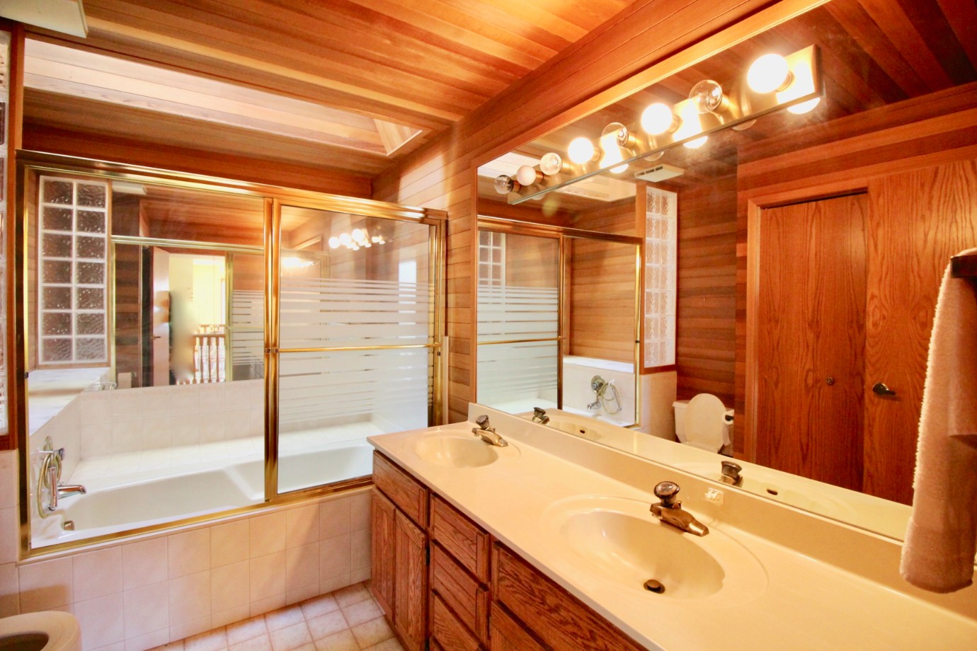 1372 WYNBROOK PLACE, BURNABY 16