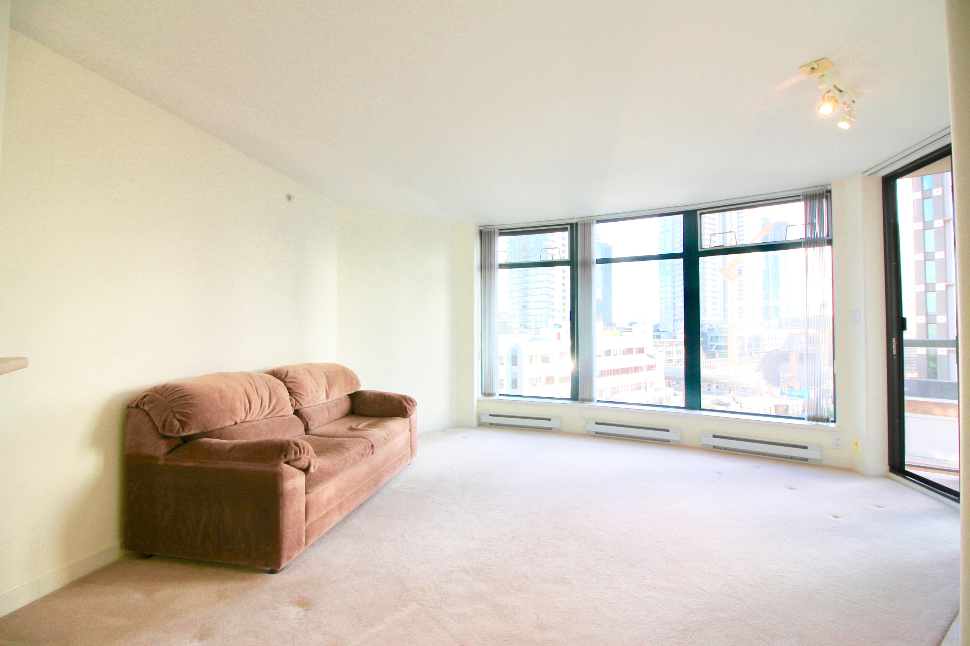 1002 4567 HAZEL STREET, BURNABY 2