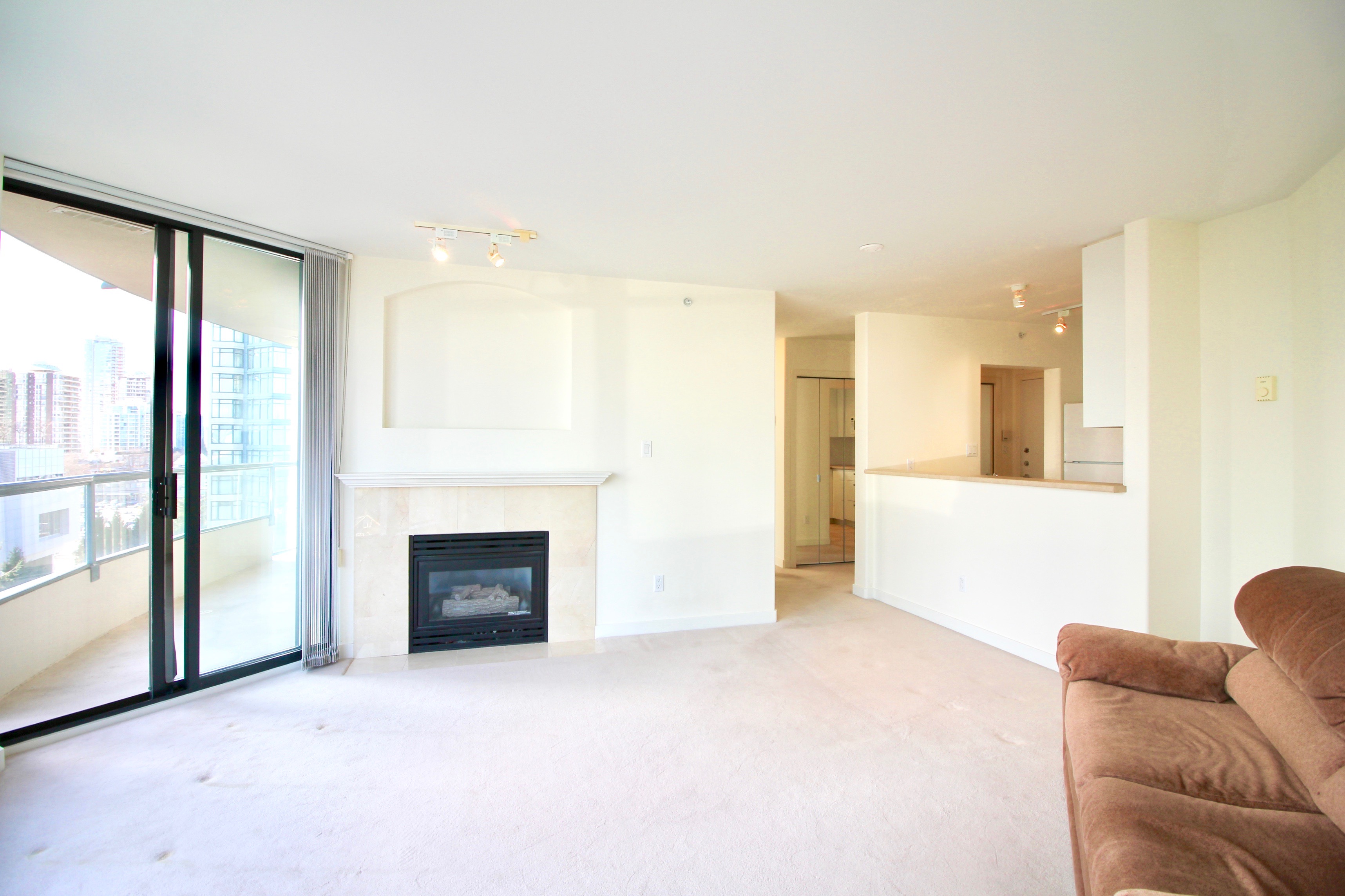 1002 4567 HAZEL STREET, BURNABY 3