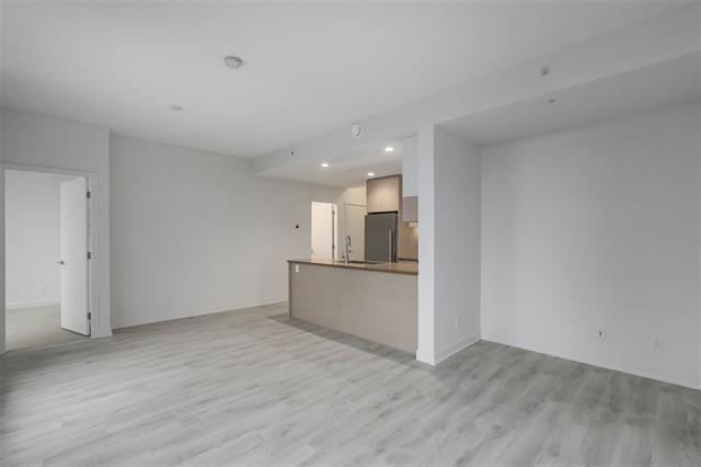 503 8850 UNIVERSITY CRESCENT, BURNABY 7