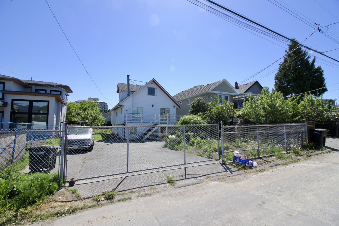 4161 PANDORA STREET, BURNABY NORTH 19