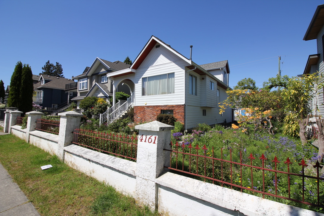 4161 PANDORA STREET, BURNABY NORTH 23