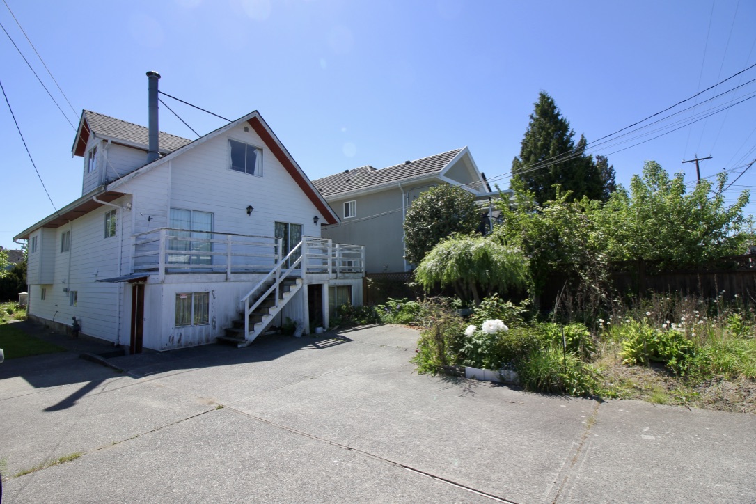 4161 PANDORA STREET, BURNABY NORTH 24