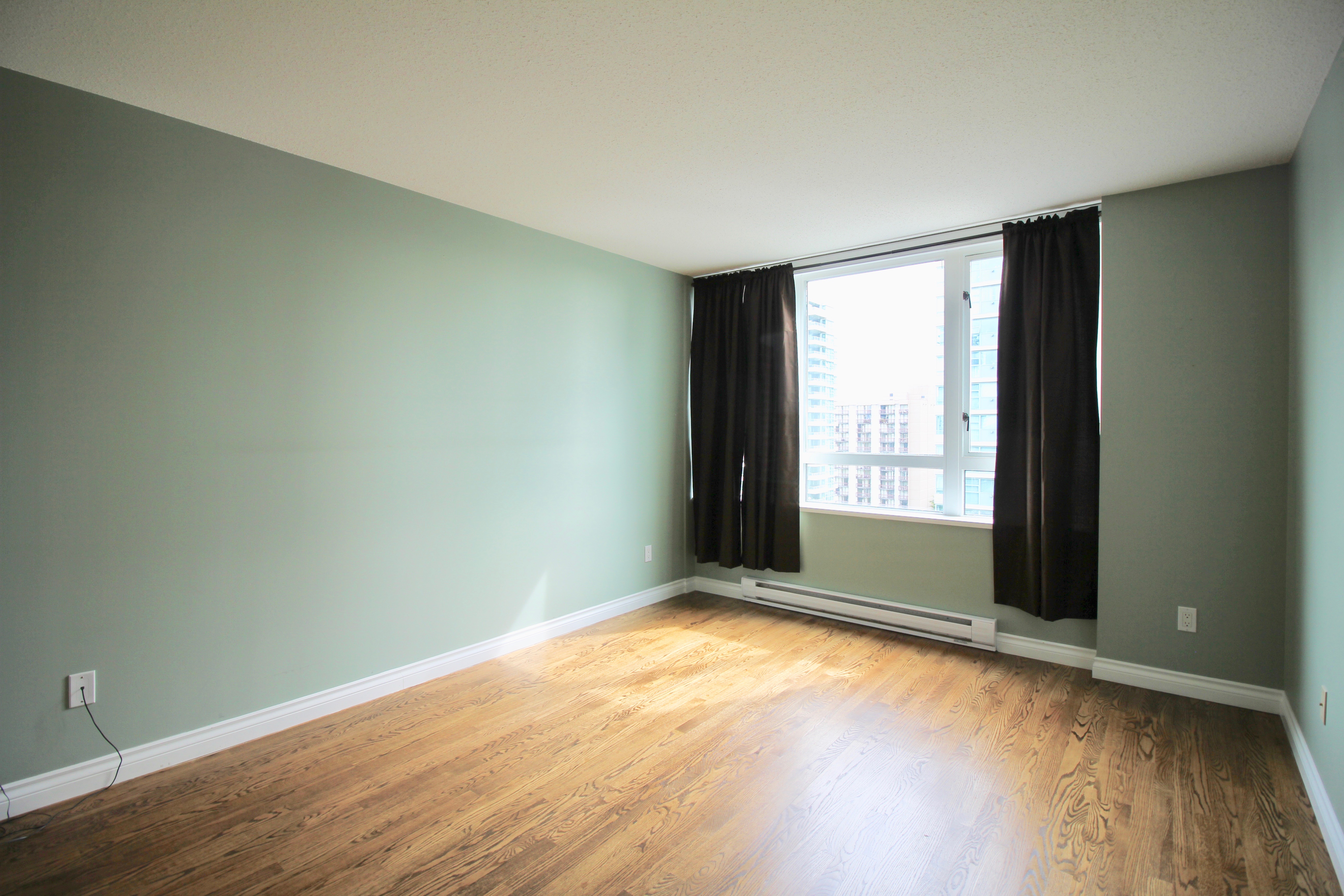1804-4388 Buchanan Street Burnaby 7