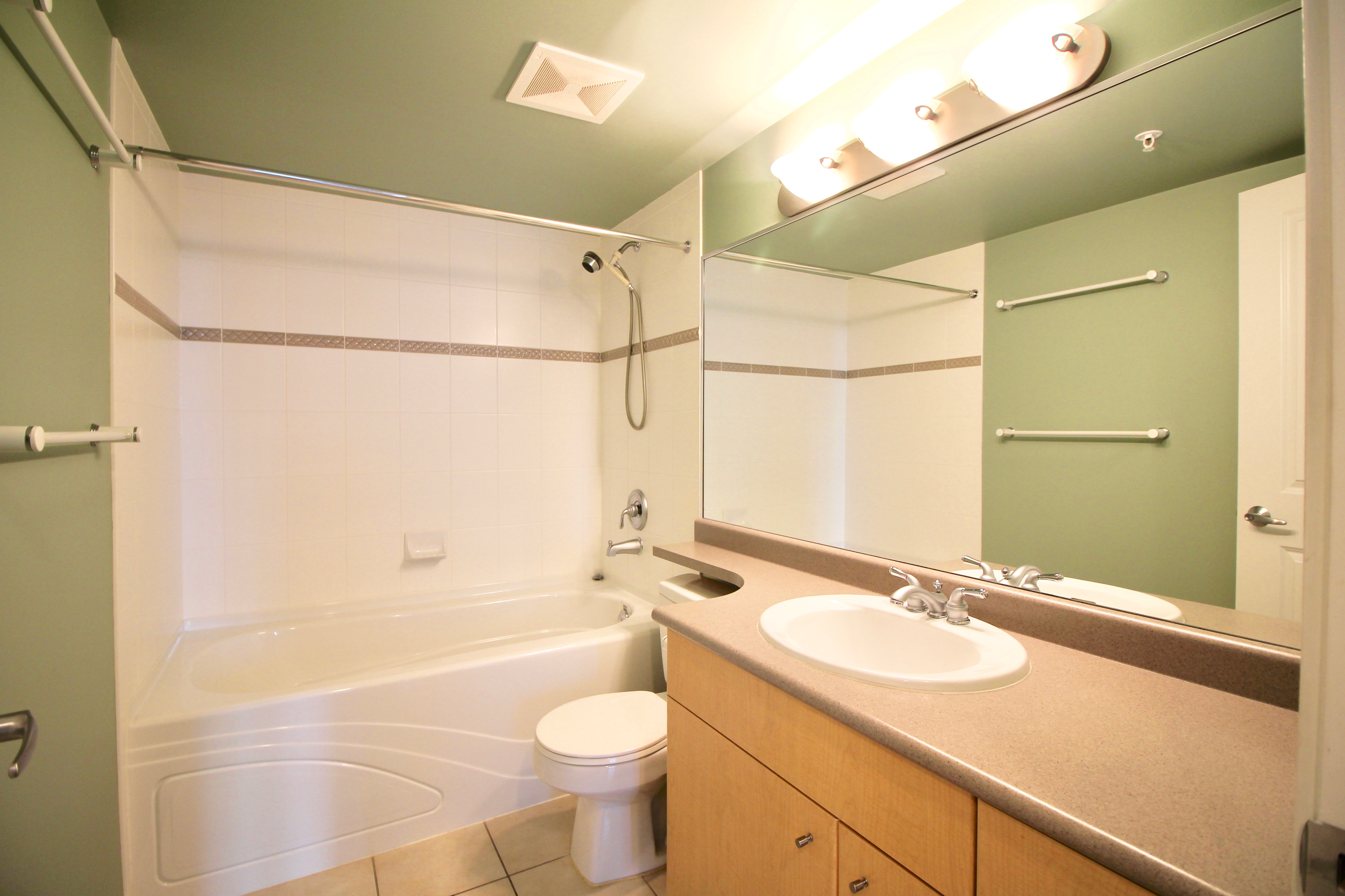 1804-4388 Buchanan Street Burnaby 8
