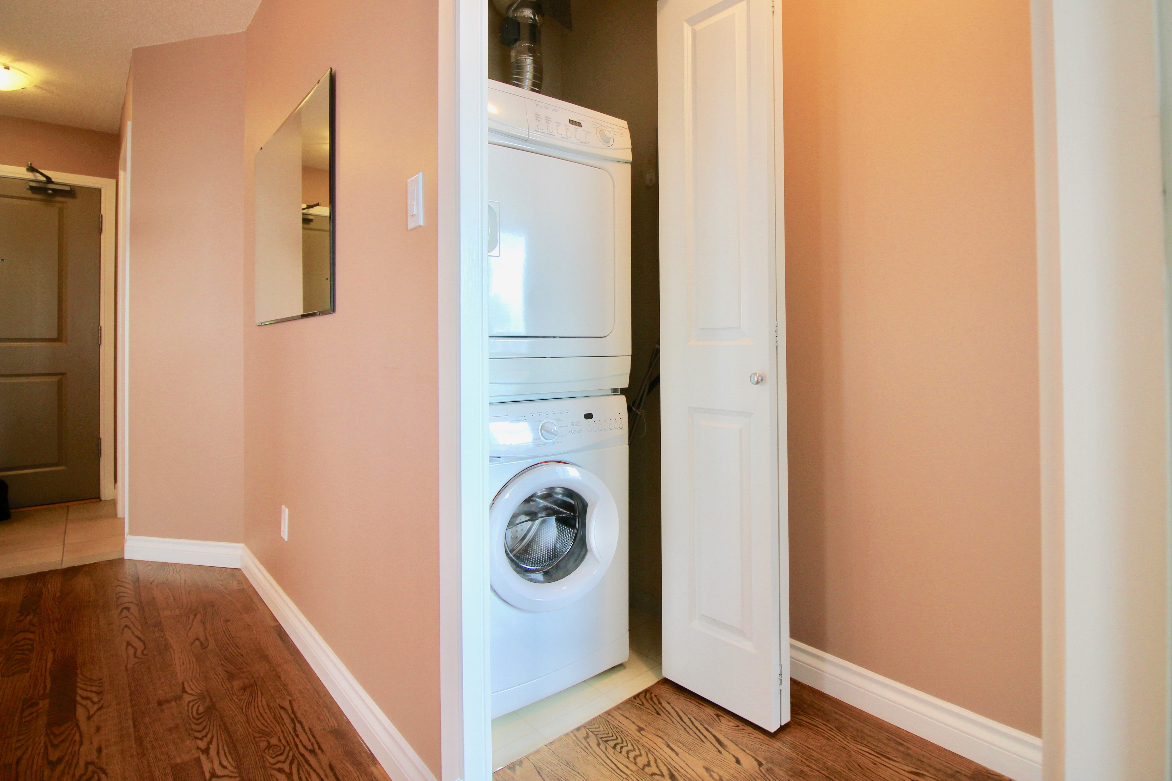 1804-4388 Buchanan Street Burnaby 11