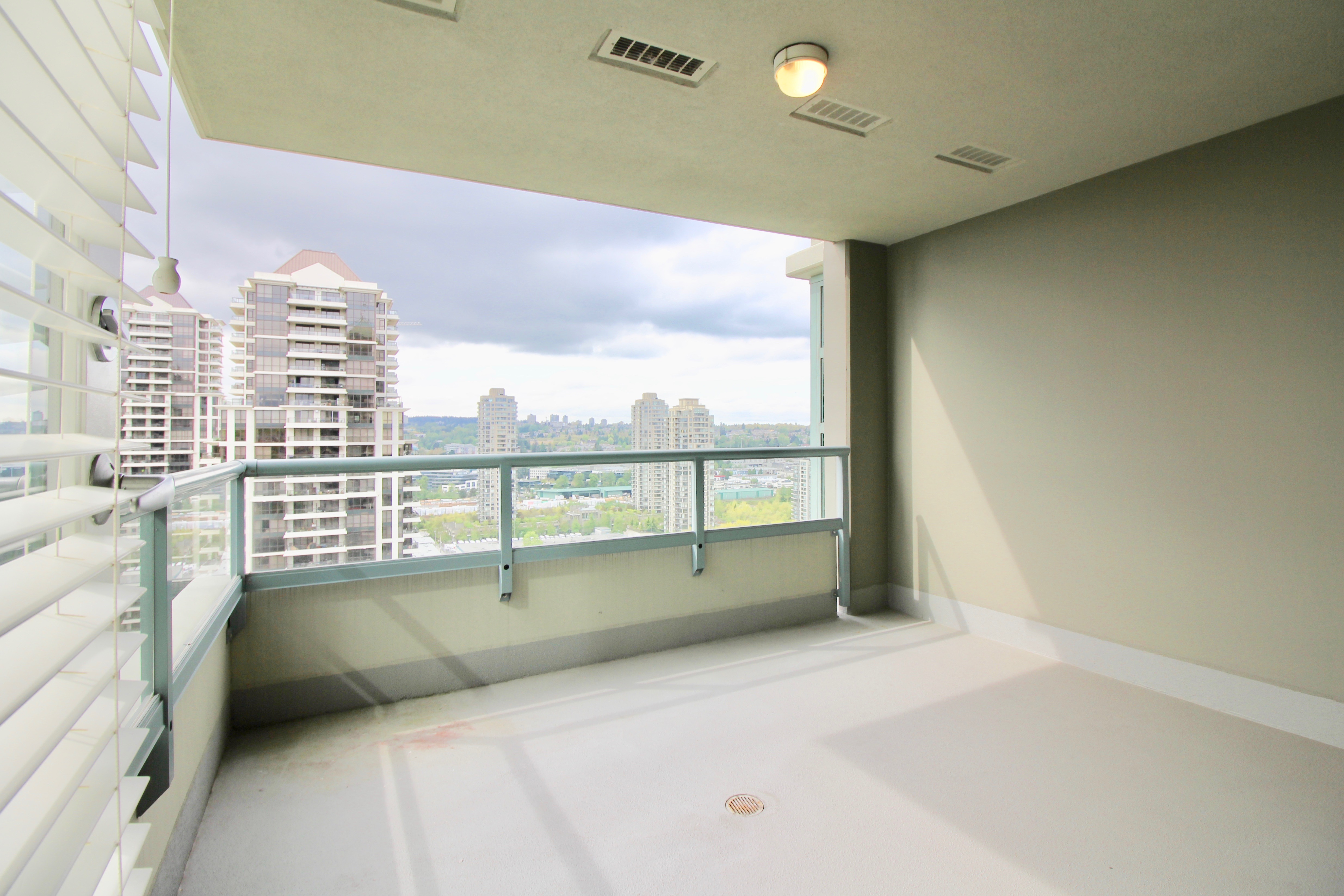 1804-4388 Buchanan Street Burnaby 12