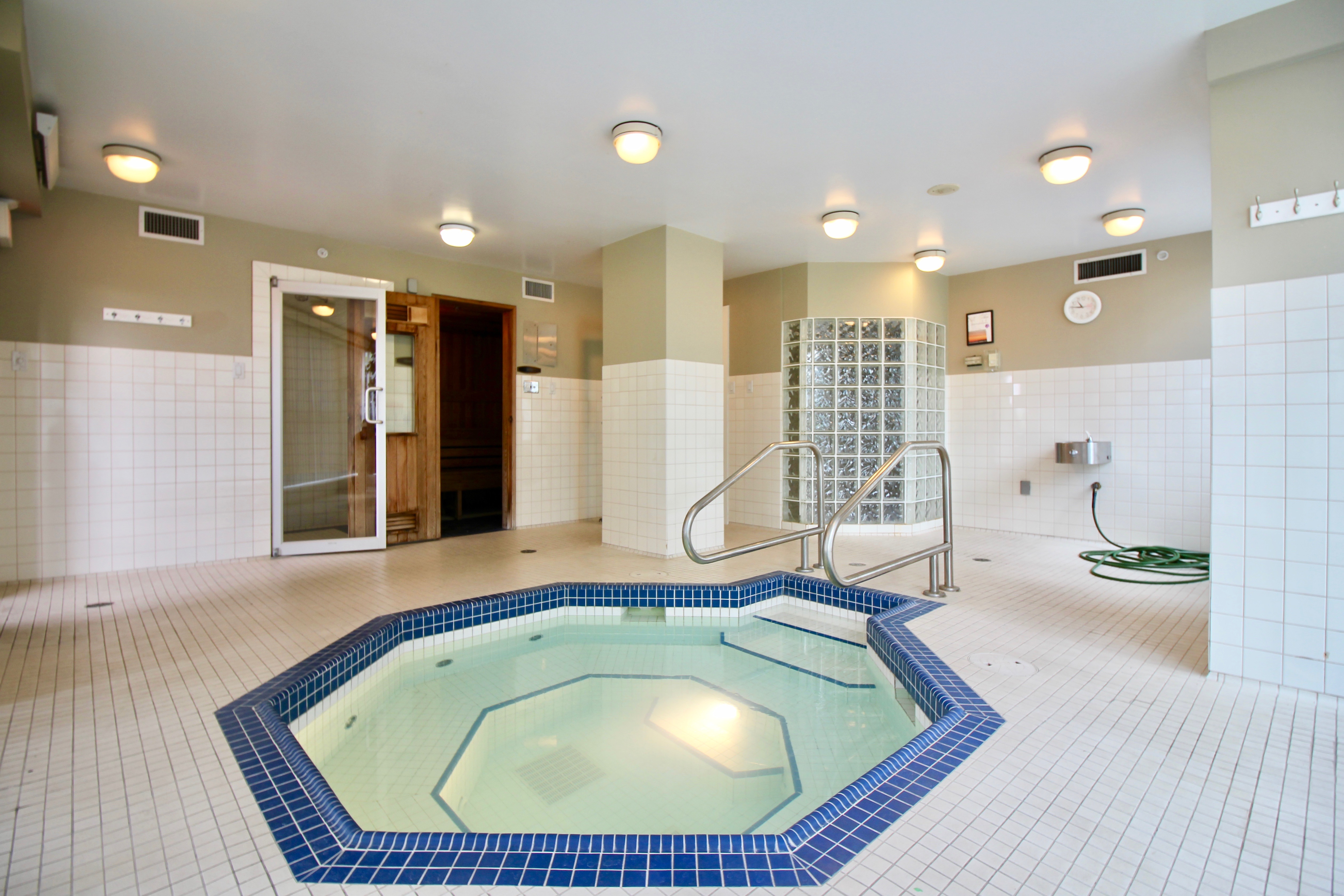 1804-4388 Buchanan Street Burnaby 17