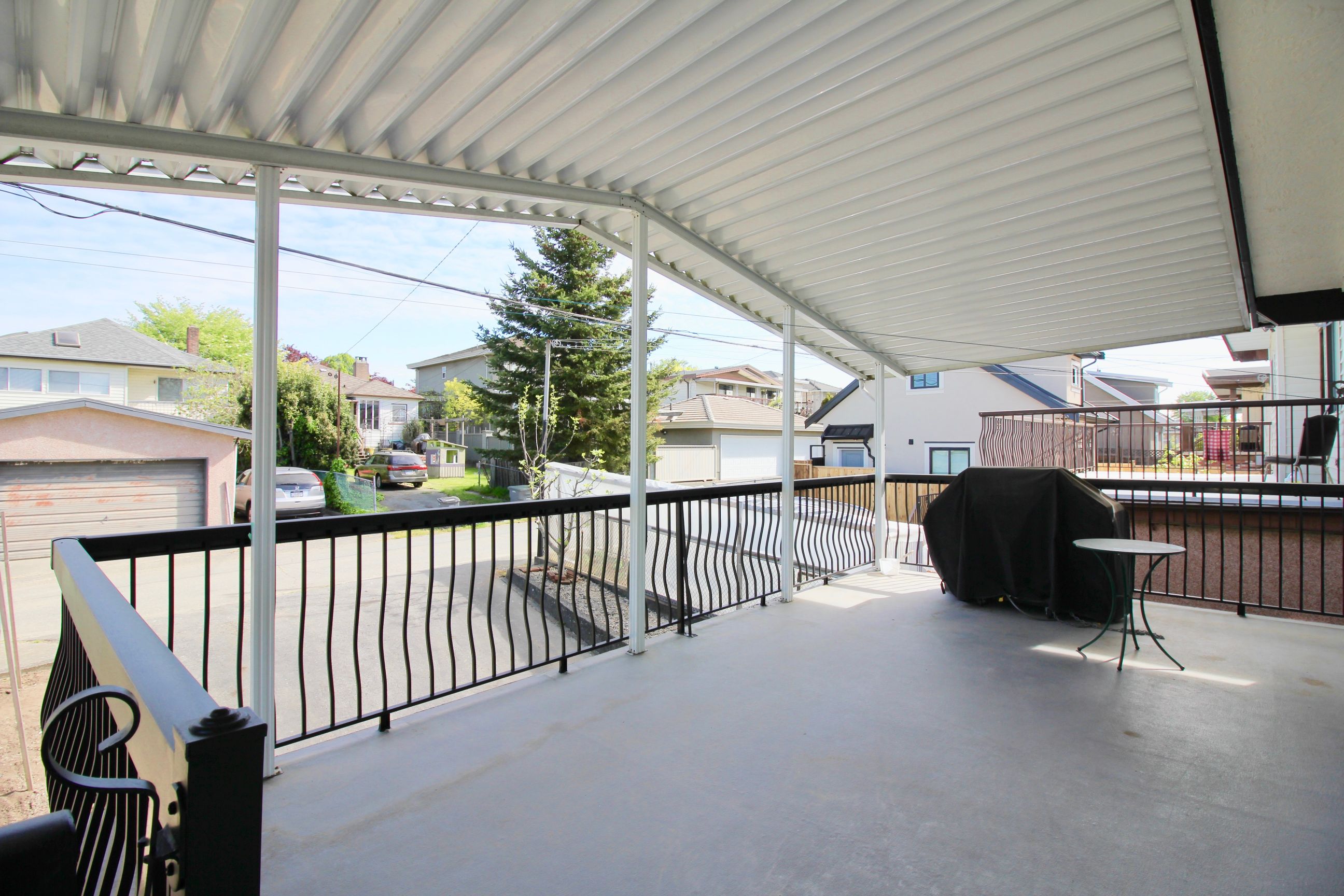 2731 E 8TH AVENUE, VANCOUVER 13
