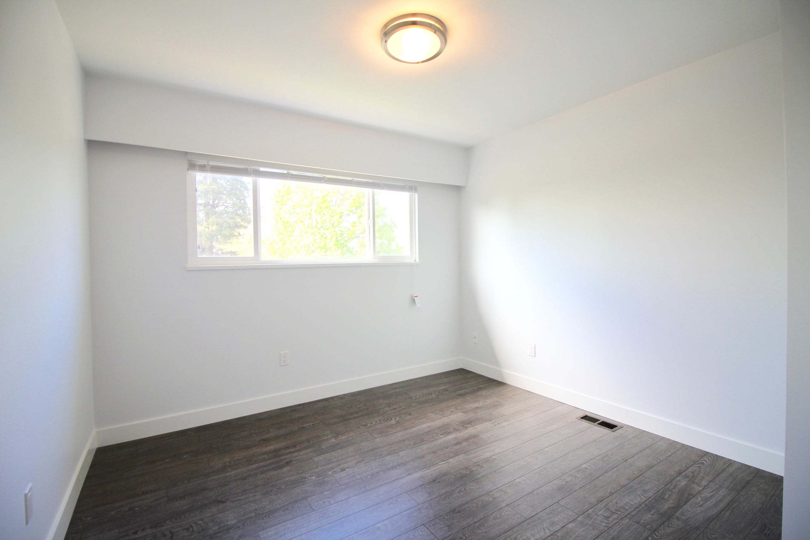 2731 E 8TH AVENUE, VANCOUVER 15