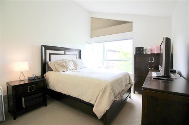 14-909 CLARKE ROAD 11