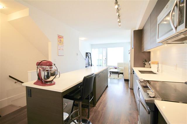 14-909 CLARKE ROAD 8