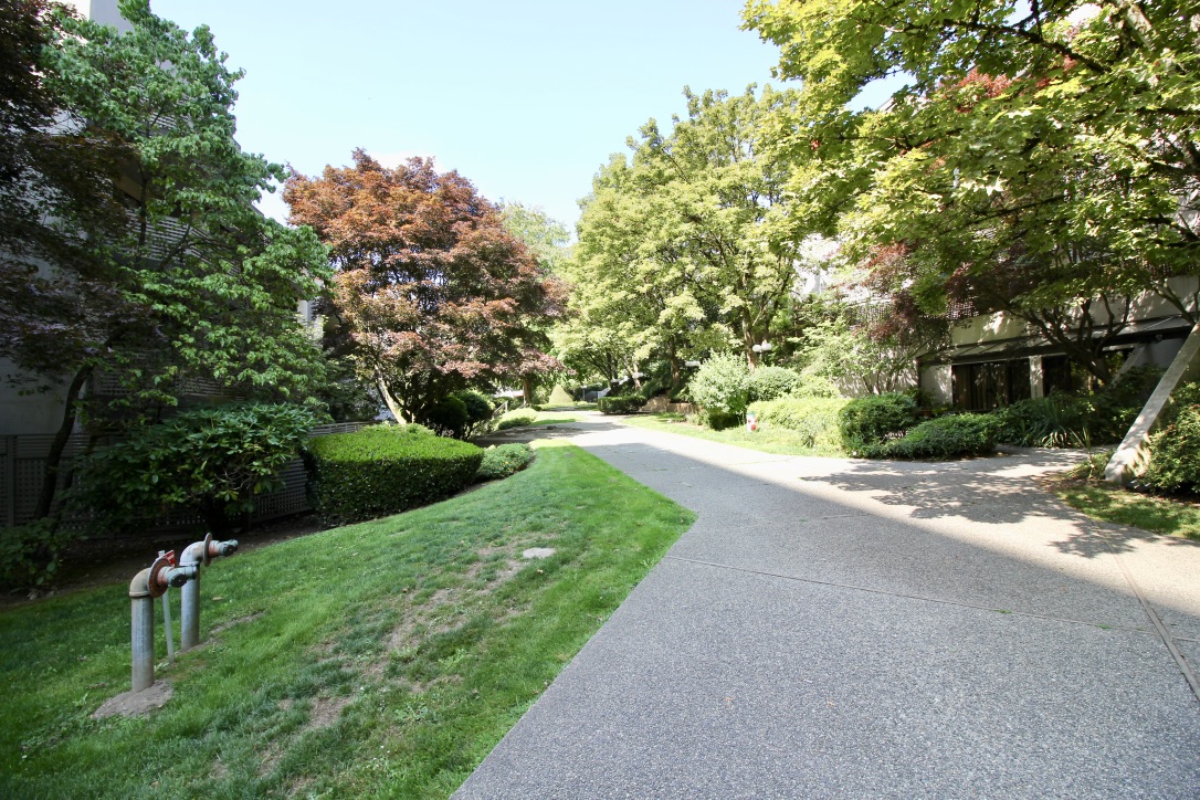 208 1955 Woodway Place, Burnaby 19
