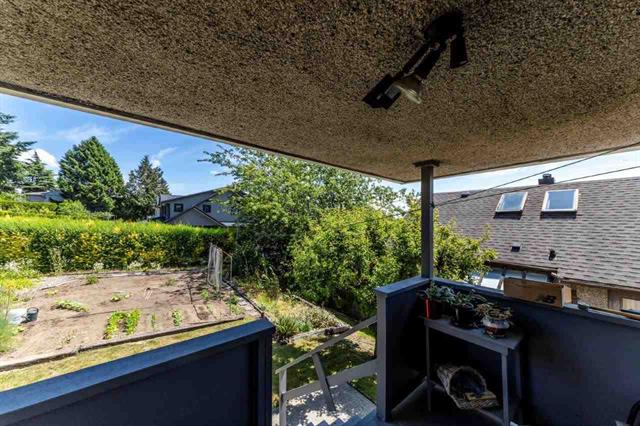7850 MCKAY AVENUE, BURNABY SOUTH 15
