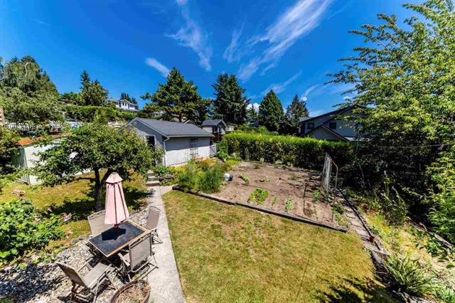 7850 MCKAY AVENUE, BURNABY SOUTH 16