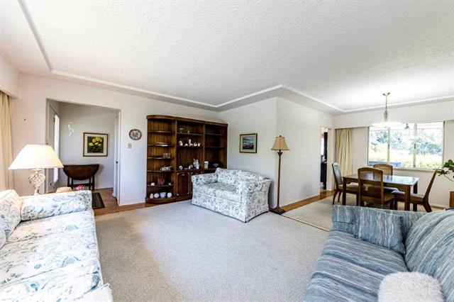 7850 MCKAY AVENUE, BURNABY SOUTH 4
