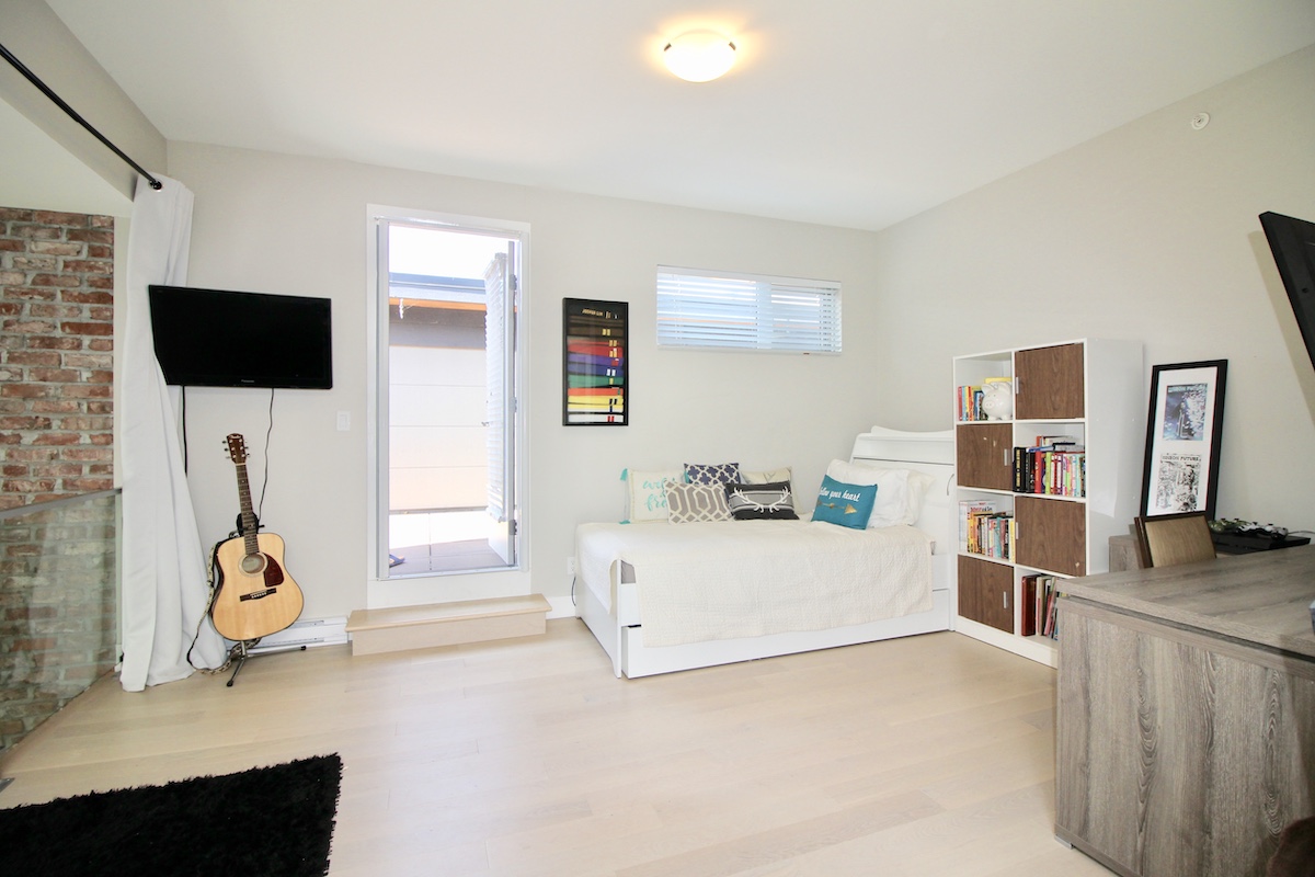 413 262 Salter St, New Westminster 18