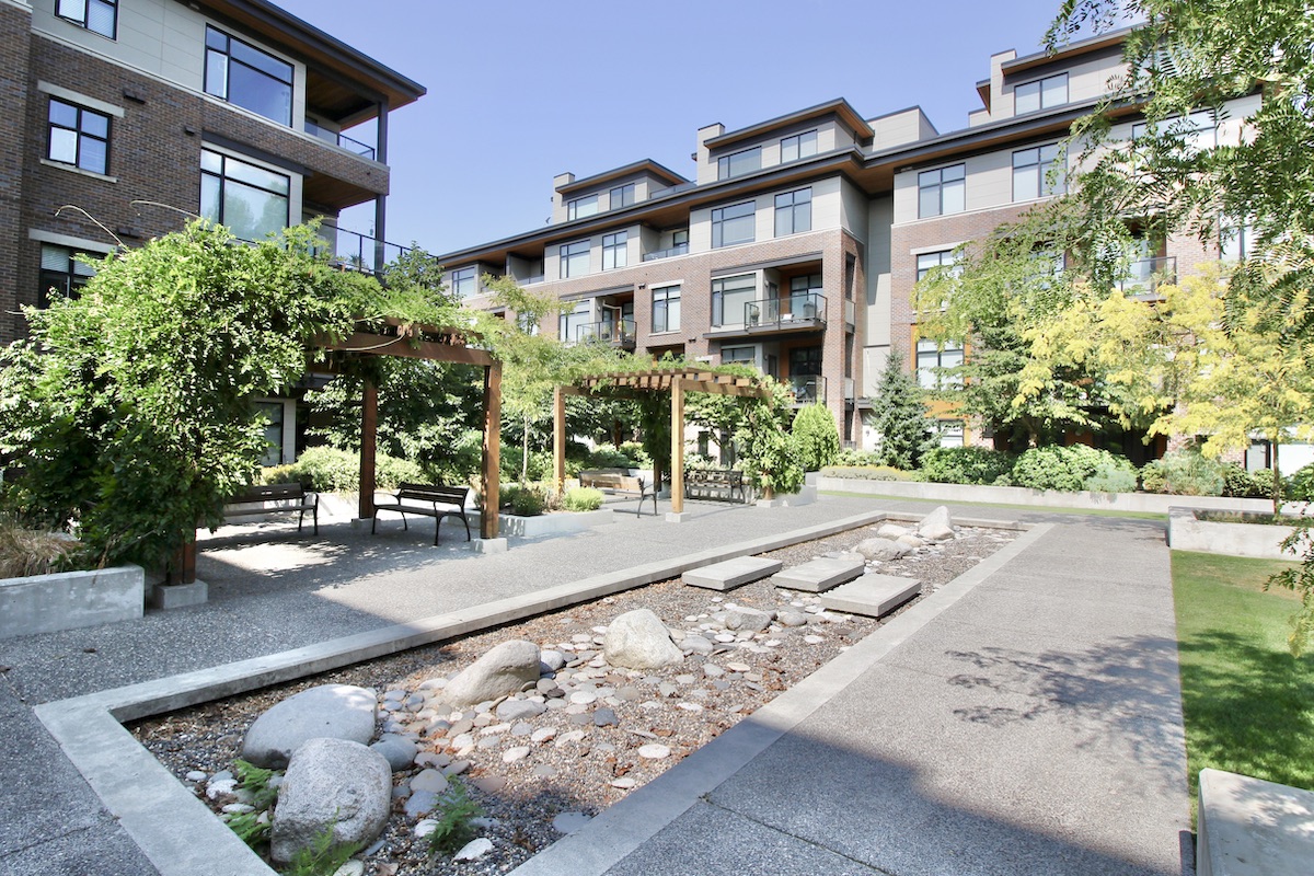 413 262 Salter St, New Westminster 25