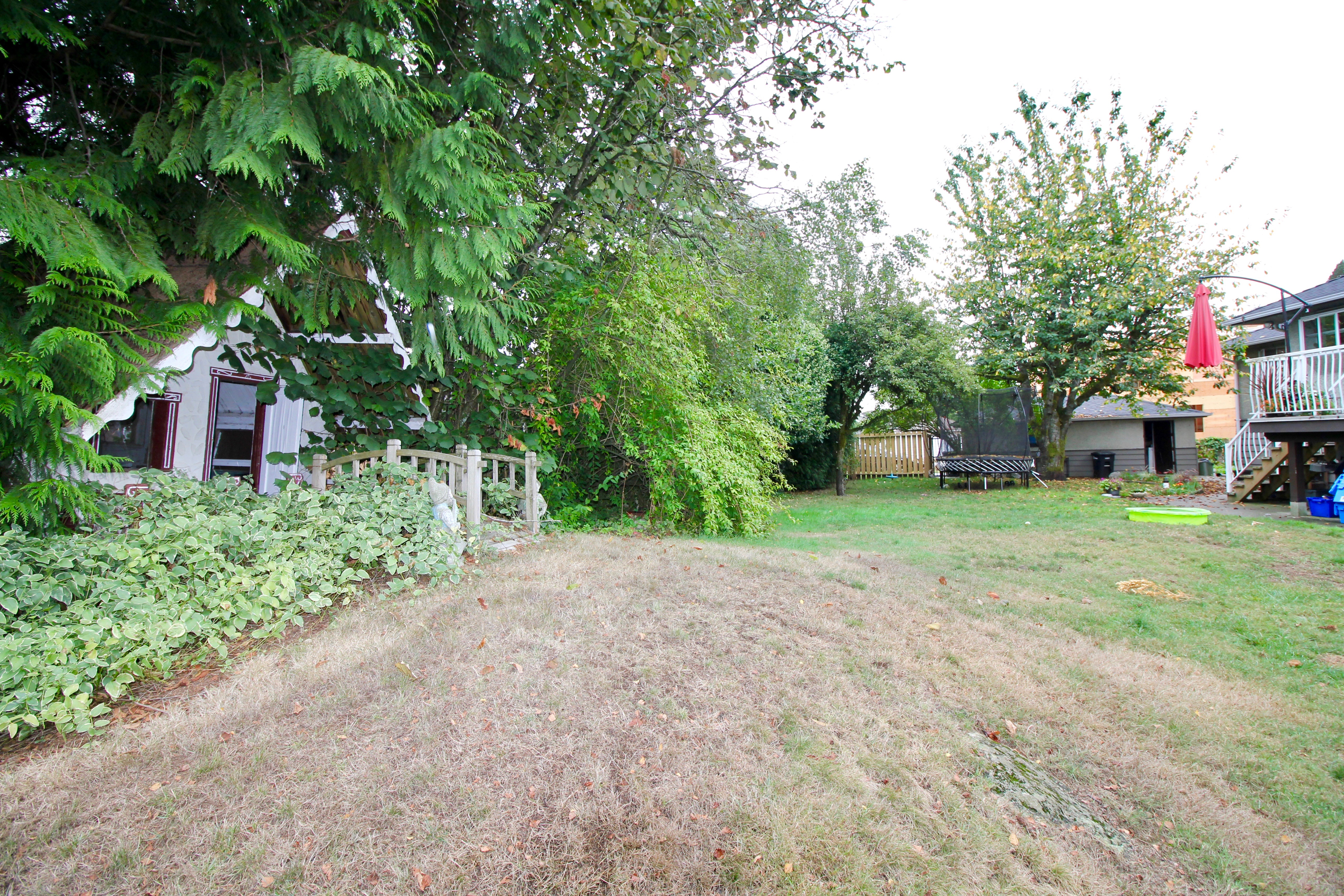 872 Invergarry Avenue 19