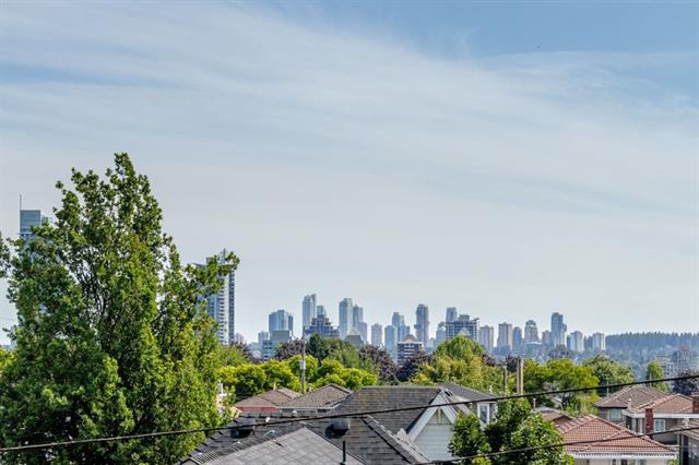 305 4310 HASTINGS STREET 19