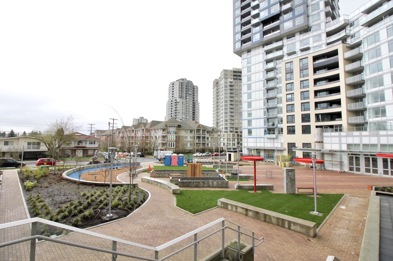 913 5665 Boundary Road, Vancouver East 8