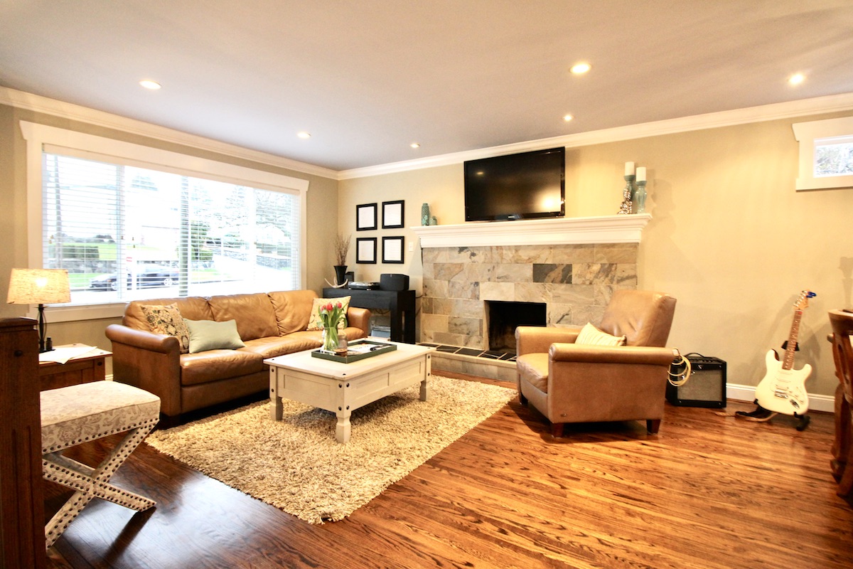 1110 Fell Ave, Burnaby 9