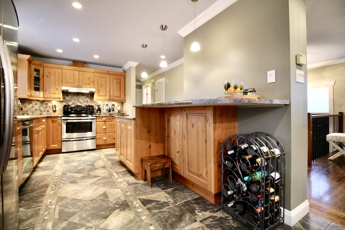 1110 Fell Ave, Burnaby 13