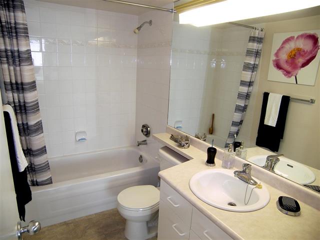 1505 8811 LANSDOWNE ROAD, Richmond 10