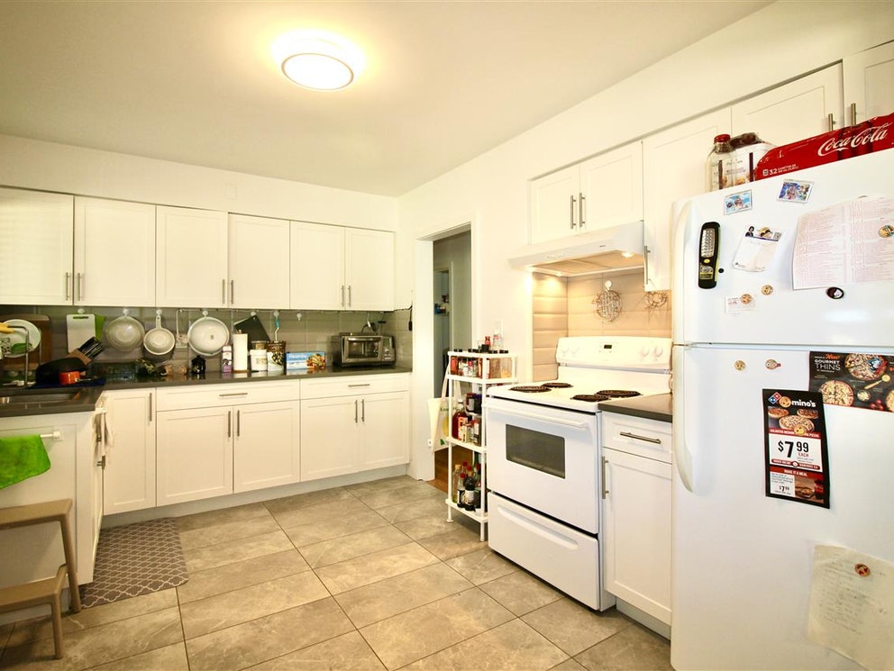 2230 Kensington Ave, Burnaby 9