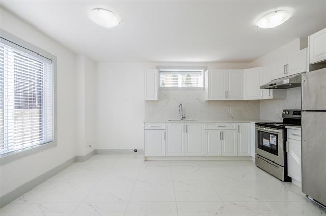 5276 MCKEE STREET, BURNABY SOUTH 3