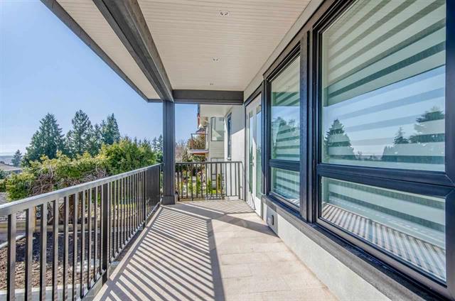5276 MCKEE STREET, BURNABY SOUTH 2