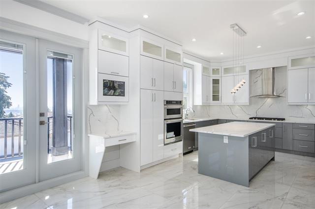 5276 MCKEE STREET, BURNABY SOUTH 13