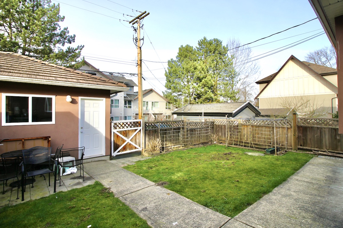 3815 Norfolk St, Burnaby 16