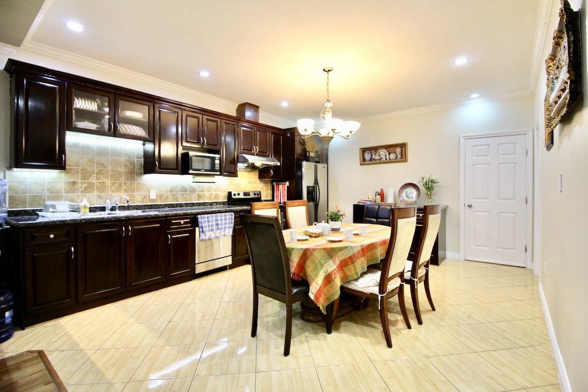 3815 Norfolk St, Burnaby 6