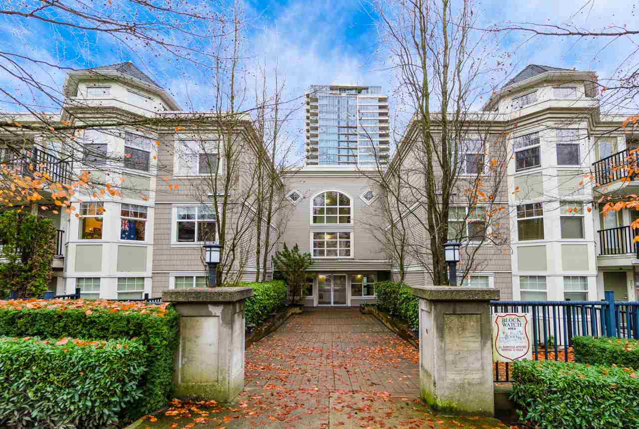 Ashbury | 7038 21 Ave