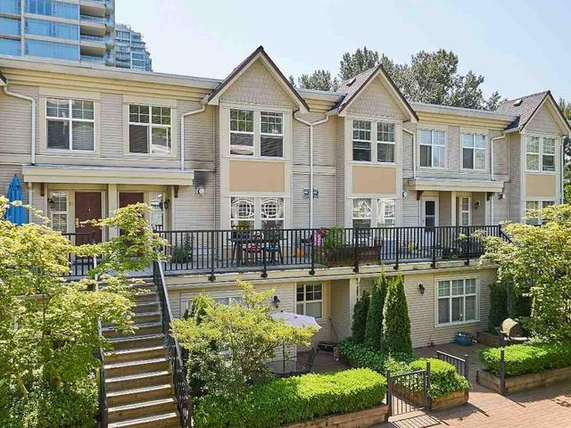 Ashbury | 7071 Edmonds St 2