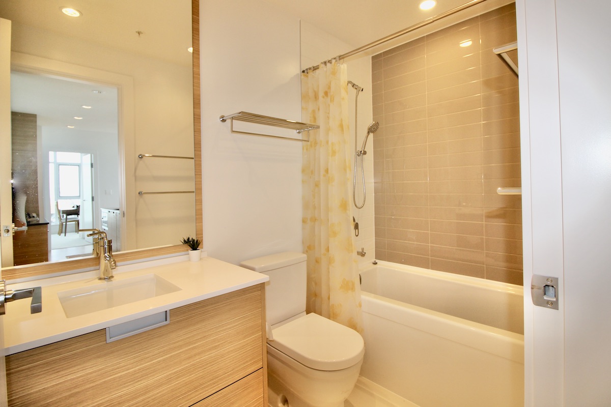 2301 4688 Kingsway, Burnaby 18