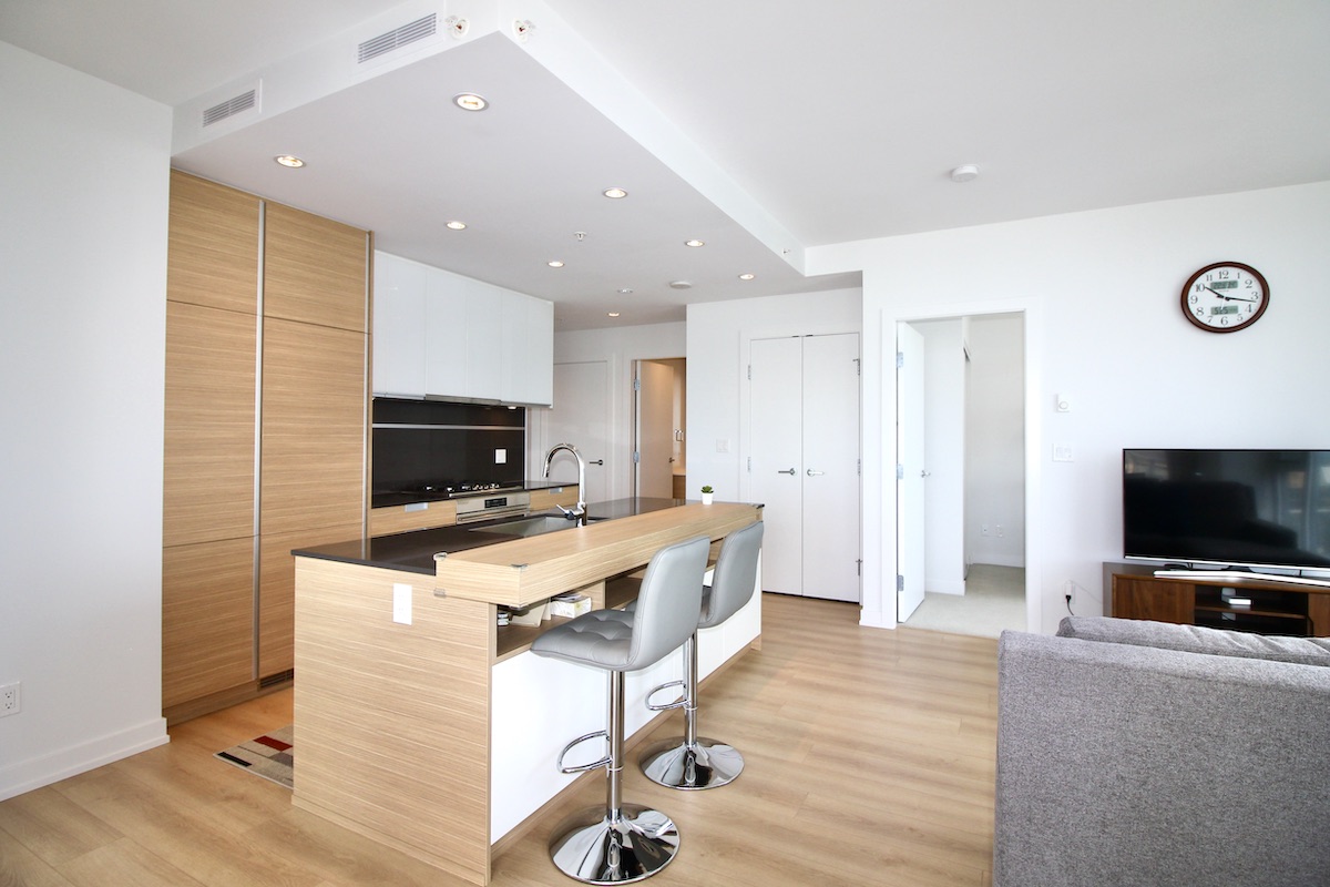 2301 4688 Kingsway, Burnaby 10