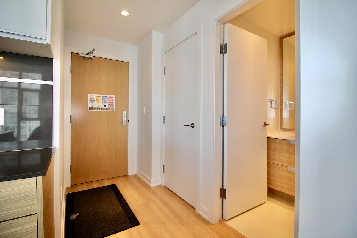2301 4688 Kingsway, Burnaby 19