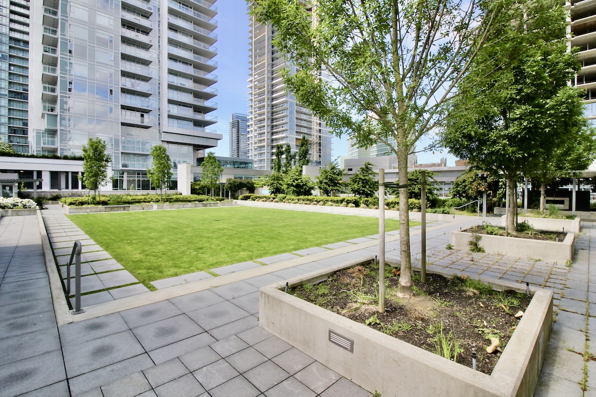 2301 4688 Kingsway, Burnaby 25