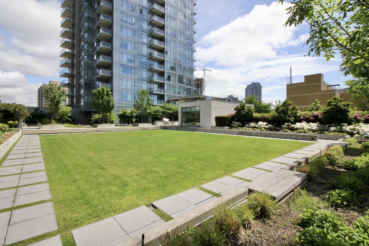 2301 4688 Kingsway, Burnaby 26