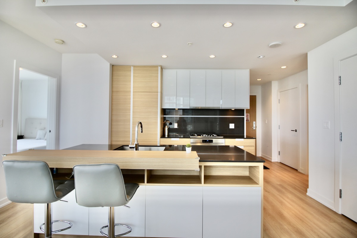 2301 4688 Kingsway, Burnaby 12