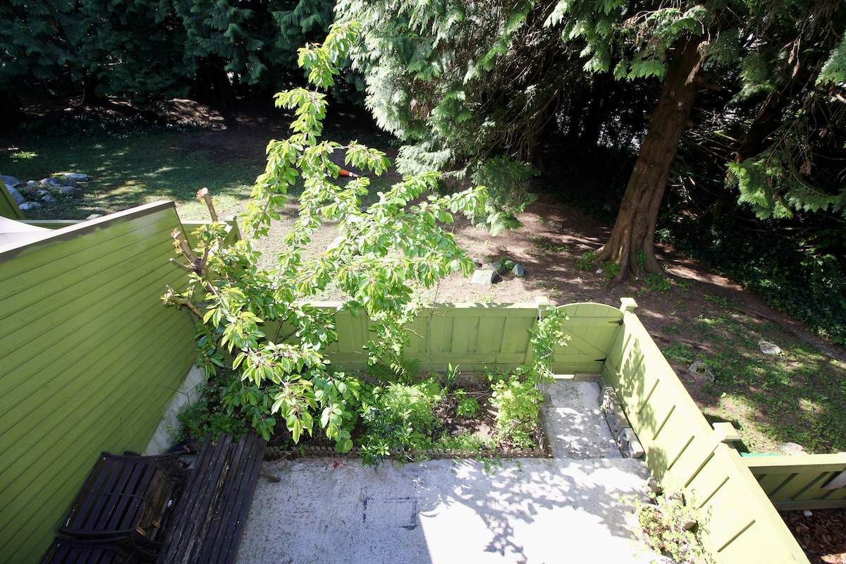 2690 Kingsford Ave, Burnaby 17
