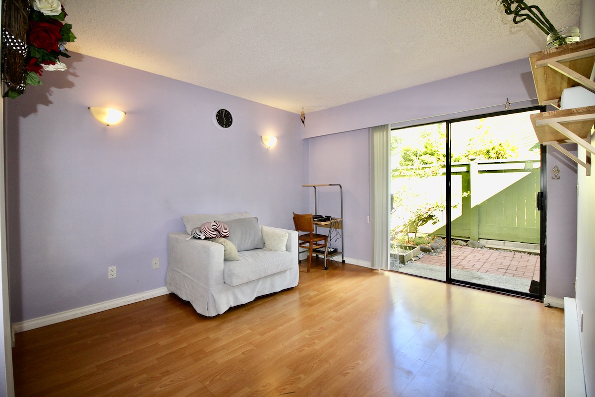 2690 Kingsford Ave, Burnaby 11