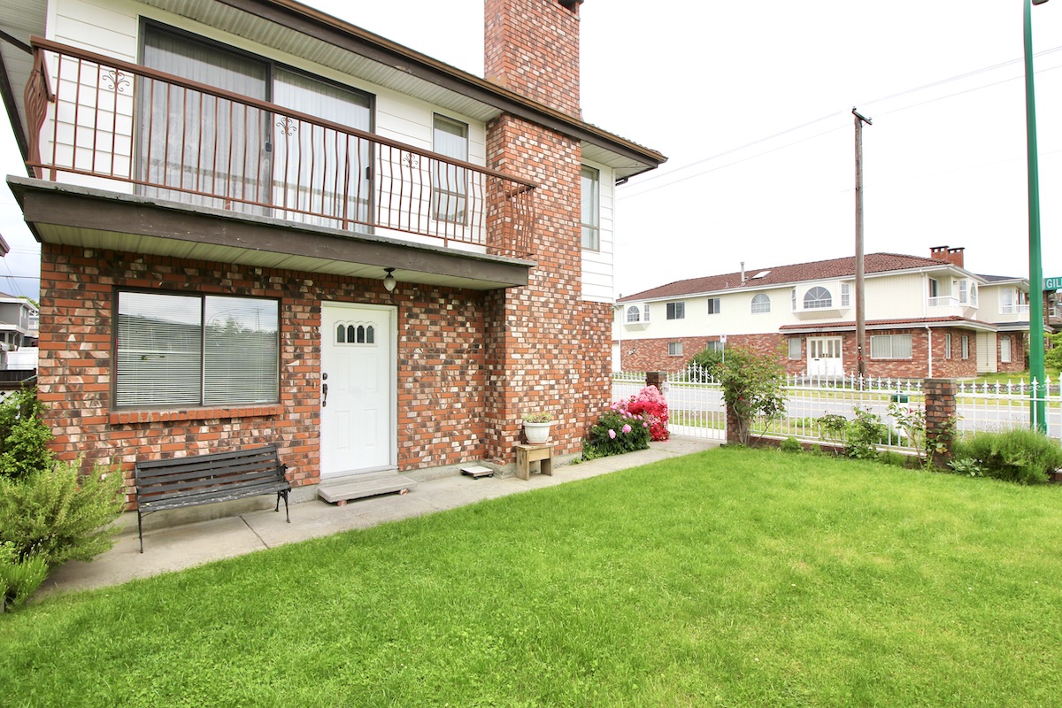 683 Gilmore Ave, Burnaby 27